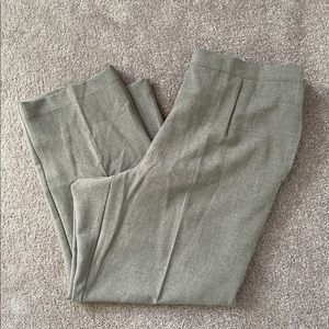 Classic Fit slacks with expandable waste-band
